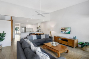 Aqua on Fletcher Street, Byron Bay